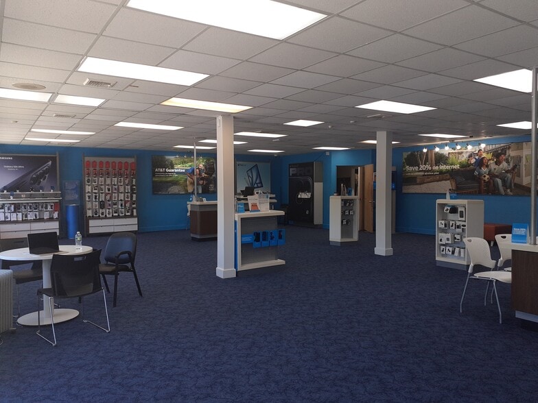 520 NY-17M, Monroe, NY for lease - Building Photo - Image 3 of 10
