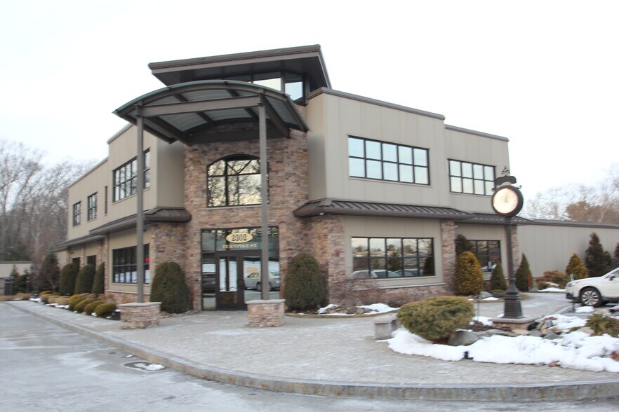 2302 Turnpike St, North Andover, MA à louer - Photo du bâtiment - Image 1 de 50