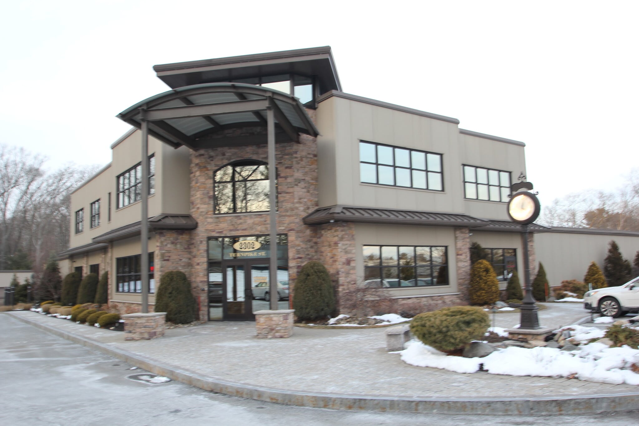 2302 Turnpike St, North Andover, MA for lease Primary Photo- Image 1 of 50