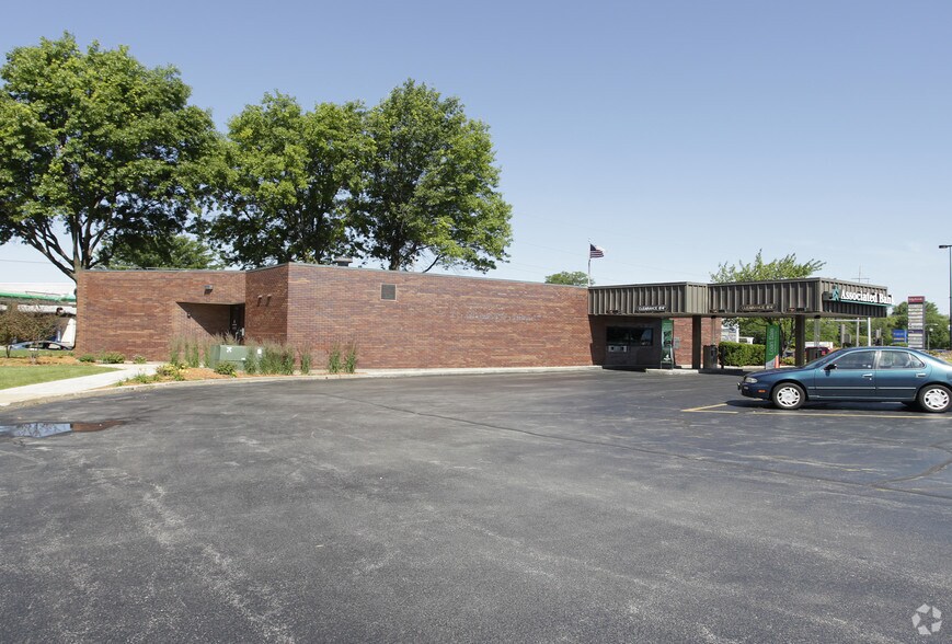 1601 N Alpine Rd, Rockford, IL for sale - Building Photo - Image 2 of 5