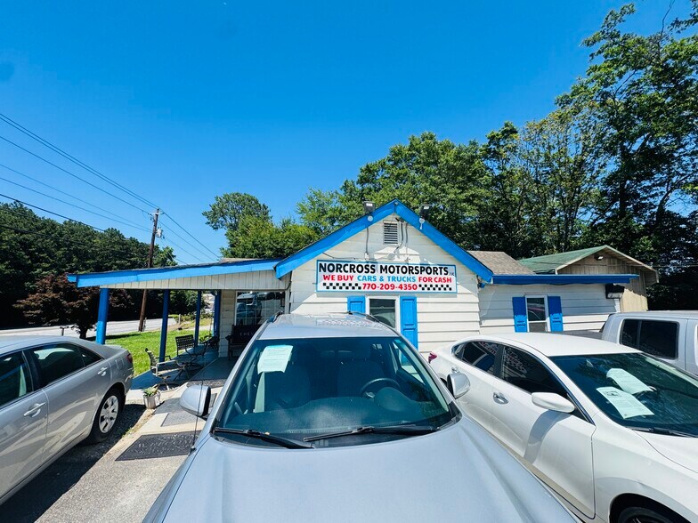 5358 Buford Hwy, Norcross, GA à vendre - Photo du bâtiment - Image 3 de 34