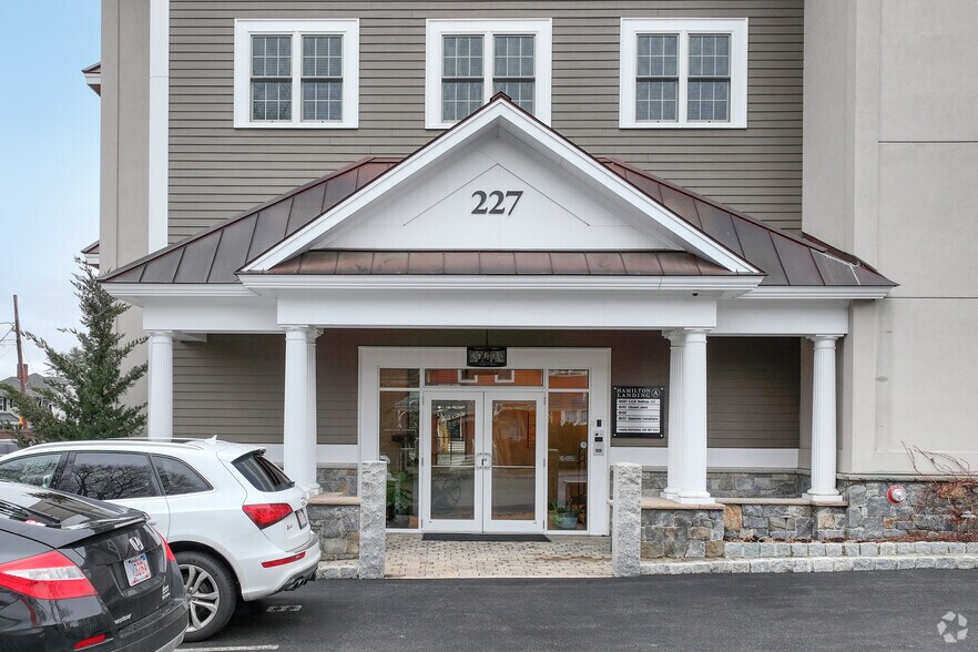 227 Willow St, South Hamilton, MA à louer - Photo du bâtiment - Image 3 de 4