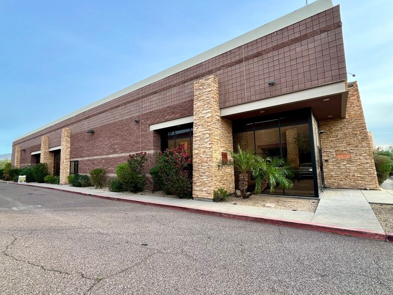 16601 N 90th, Scottsdale, AZ à vendre - Photo du bâtiment - Image 3 de 5