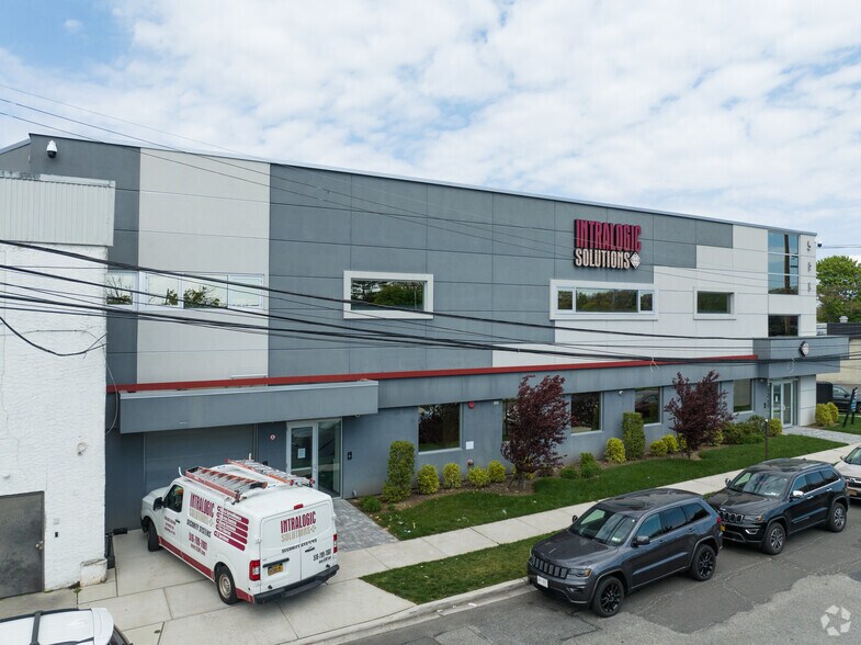 511 Ocean Ave, Massapequa, NY à louer - Photo du bâtiment - Image 1 de 38