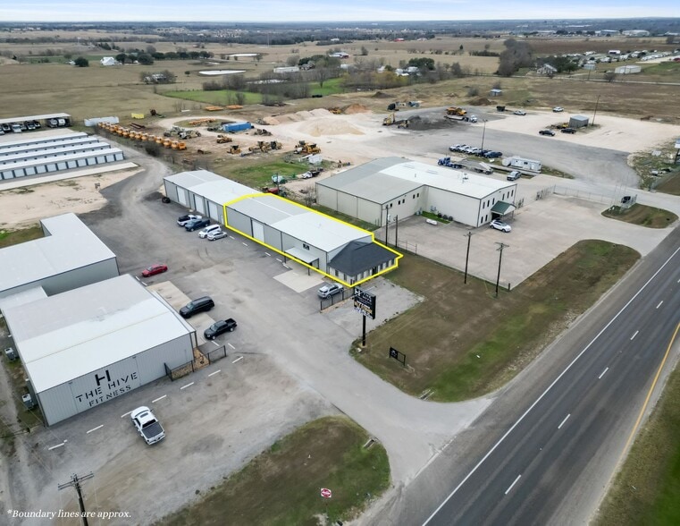 2762 State Highway 21 E, Caldwell, TX à louer - Photo principale - Image 1 de 24