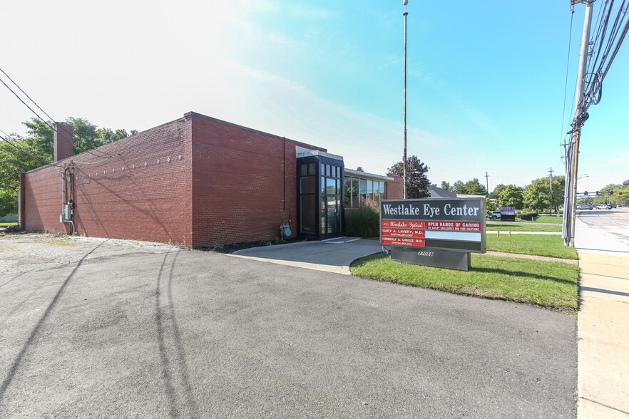 Cleveland Area Portfolio of 3 portfolio of 5 properties for sale on LoopNet.ca - Building Photo - Image 2 of 6