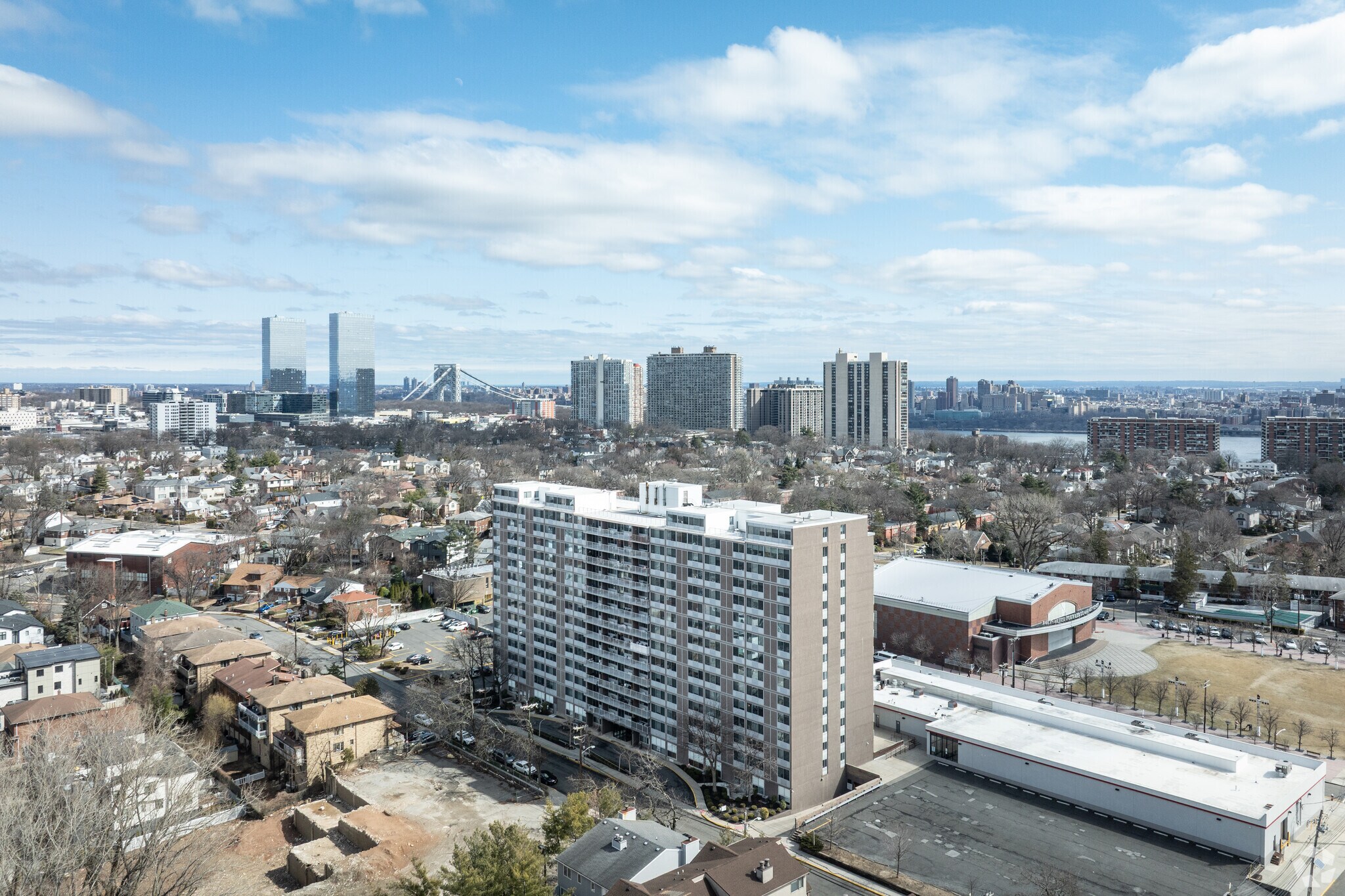 1350 15th St, Fort Lee, NJ à louer Aérien- Image 1 de 32