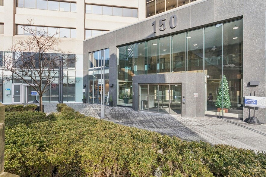 150 Bloor St W, Toronto, ON for lease - Building Photo - Image 2 of 2