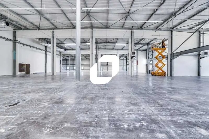 Flex in Le Blanc-Mesnil for lease - Interior Photo - Image 2 of 26