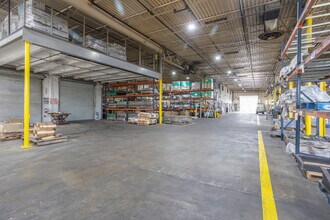 4700 S Edgewood Ter, Fort Worth, TX for lease Building Photo- Image 2 of 6