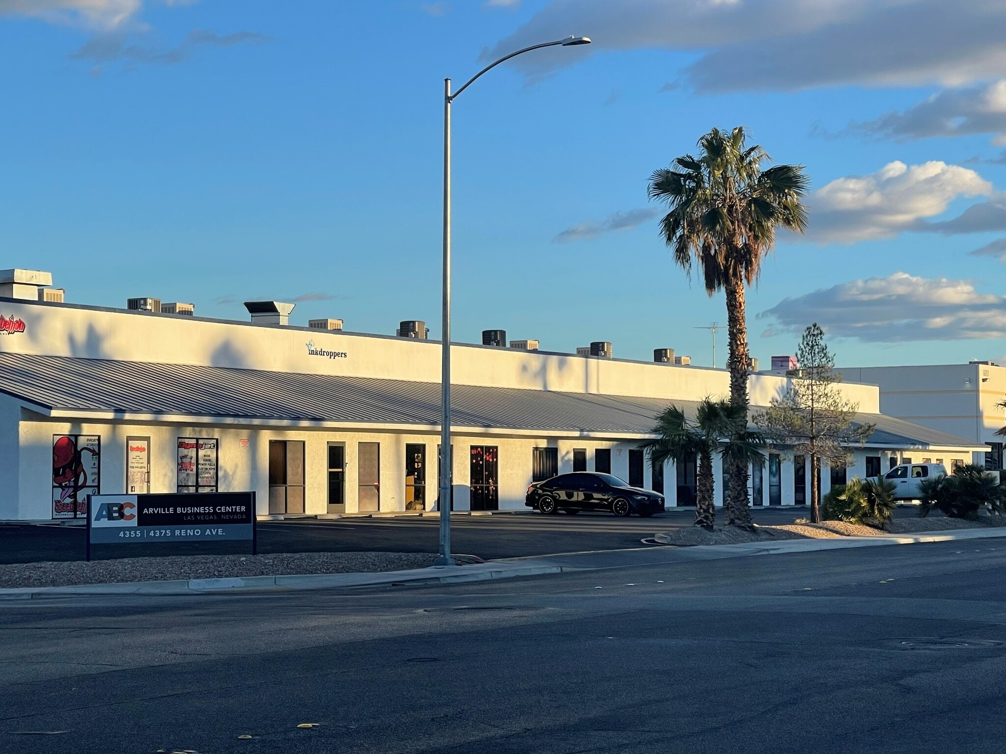4355 W Reno Ave, Las Vegas, NV for lease Primary Photo- Image 1 of 3