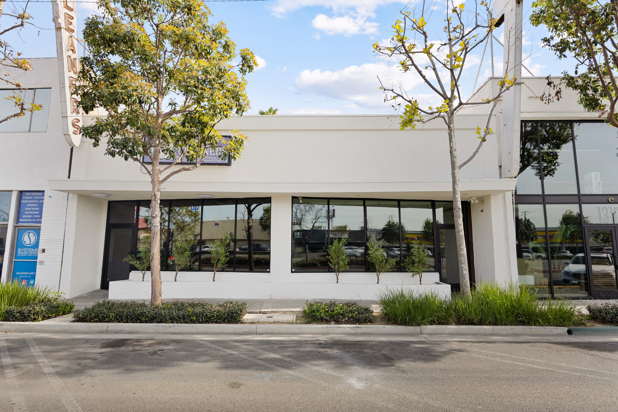 13052 Hawthorne Blvd, Hawthorne, CA for lease Interior Photo- Image 1 of 10