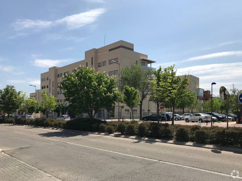 Avenida Juan Carlos i, I 1, Alcalá de Henares, Madrid for lease - Building Photo - Image 2 of 2