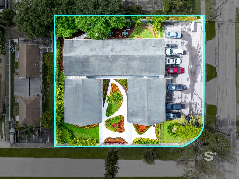 1300 NE 110th St, Miami, FL à vendre - Photo du bâtiment - Image 3 de 25