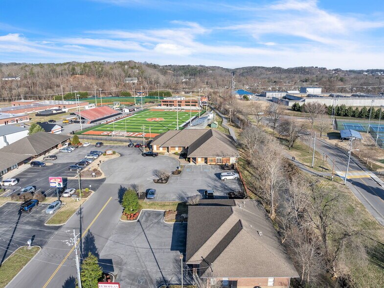 2540 Sand Pike Blvd, Pigeon Forge, TN à louer - Photo du bâtiment - Image 3 de 6