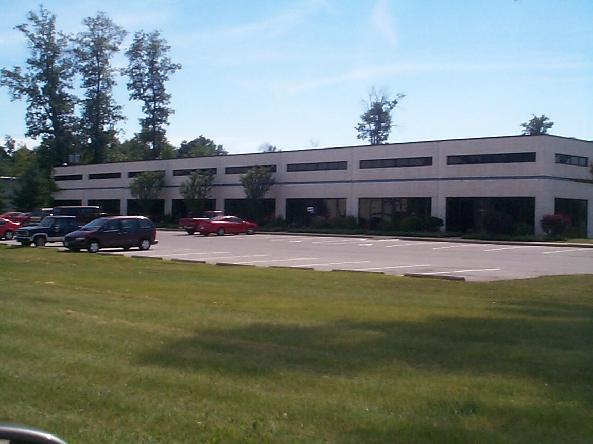 3700 Vanguard Dr, Fort Wayne, IN for lease Building Photo- Image 1 of 9