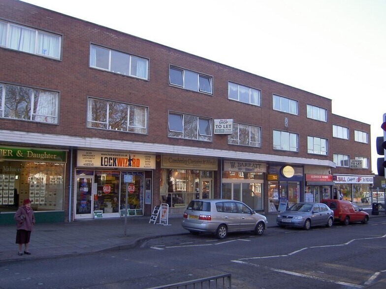 20 Leighswood Rd, Walsall à louer - Photo du bâtiment - Image 2 de 4