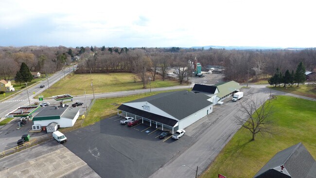 Plus de détails pour 104 Lenox Ave, Oneida, NY - Commerce de détail à vendre