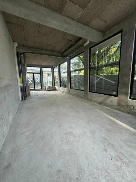 Commerce de détail dans Montreuil à vendre - Photo intérieure - Image 1 de 8