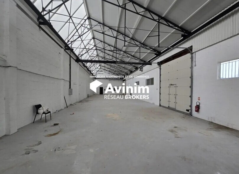 Flex dans Saint-Brice-sous-Forêt à louer - Photo du bâtiment - Image 1 de 4