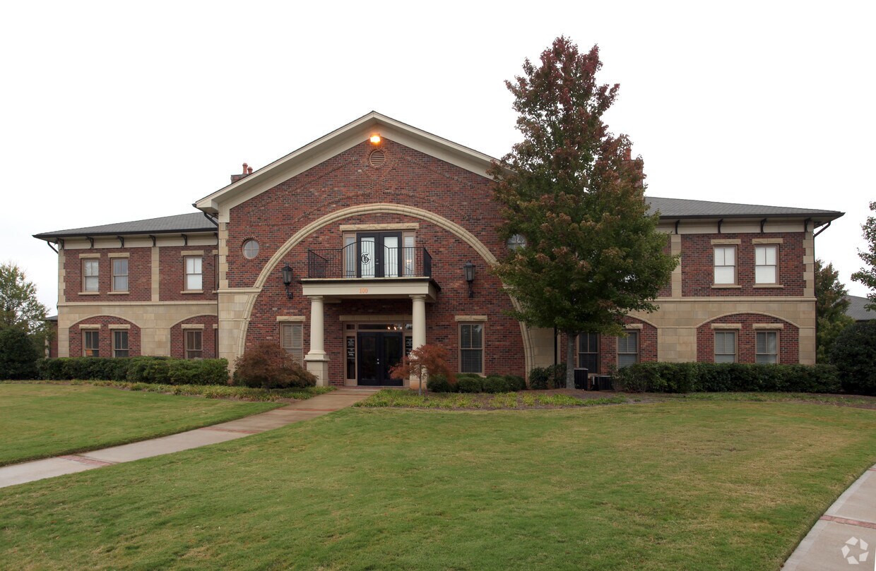 5400 Laurel Springs Pky, Suwanee, GA à vendre Photo du bâtiment- Image 1 de 1