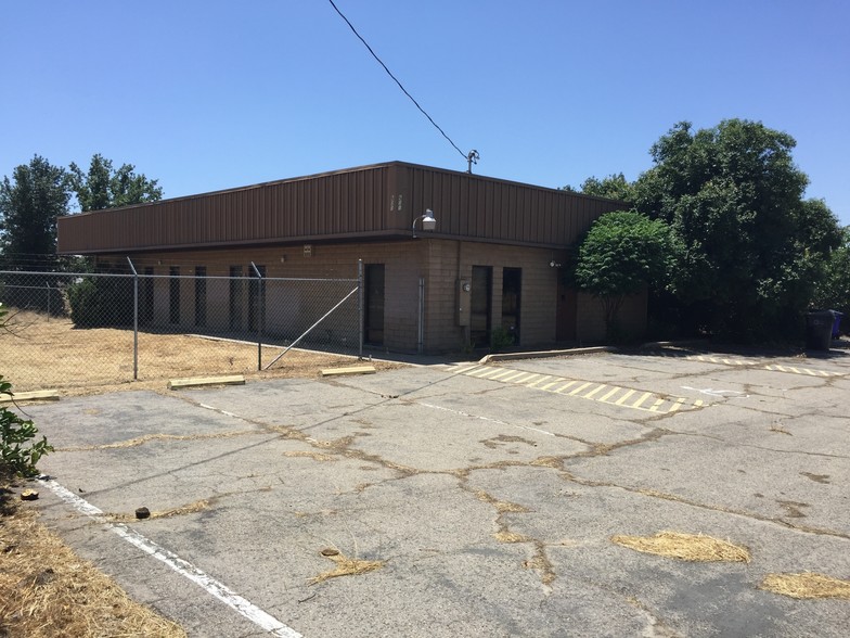 601 S Main St, Porterville, CA for sale - Building Photo - Image 1 of 1