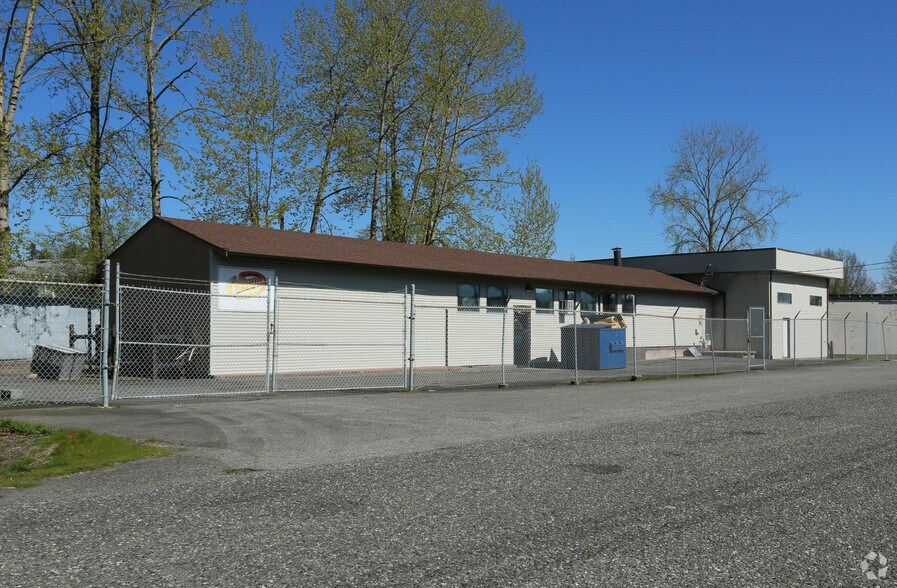 26899 Old Yale Rd, Langley, BC à vendre - Photo du bâtiment - Image 2 de 2