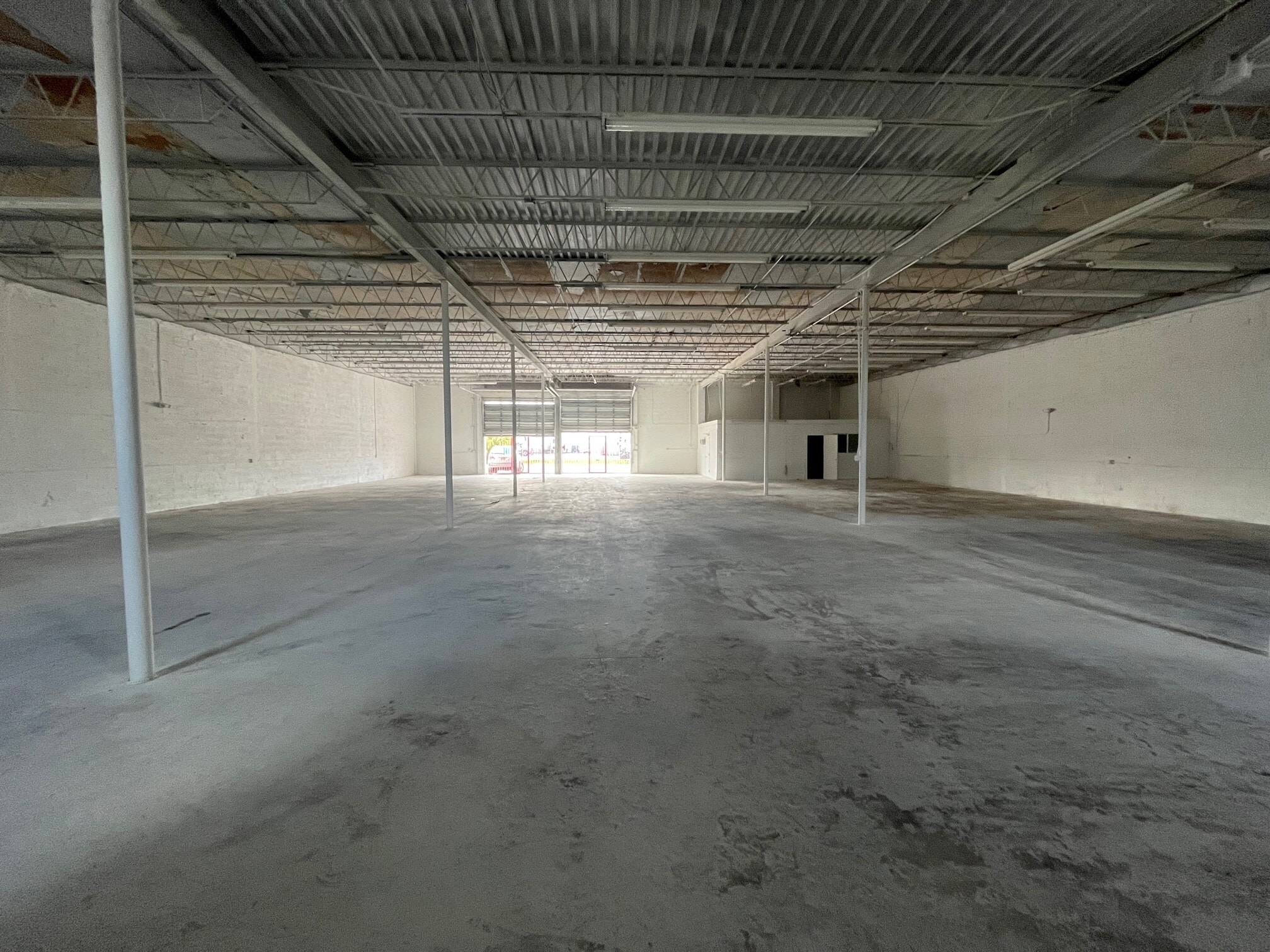 3580 NW 54th St, Miami, FL for lease Primary Photo- Image 1 of 5