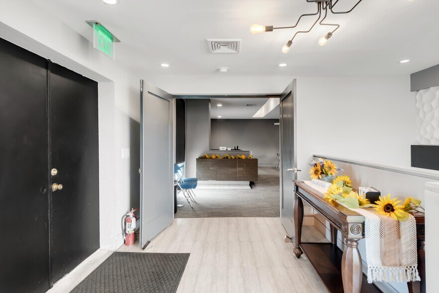 2260 E 88th Ave, Denver, CO à vendre - Photo du bâtiment - Image 3 de 35