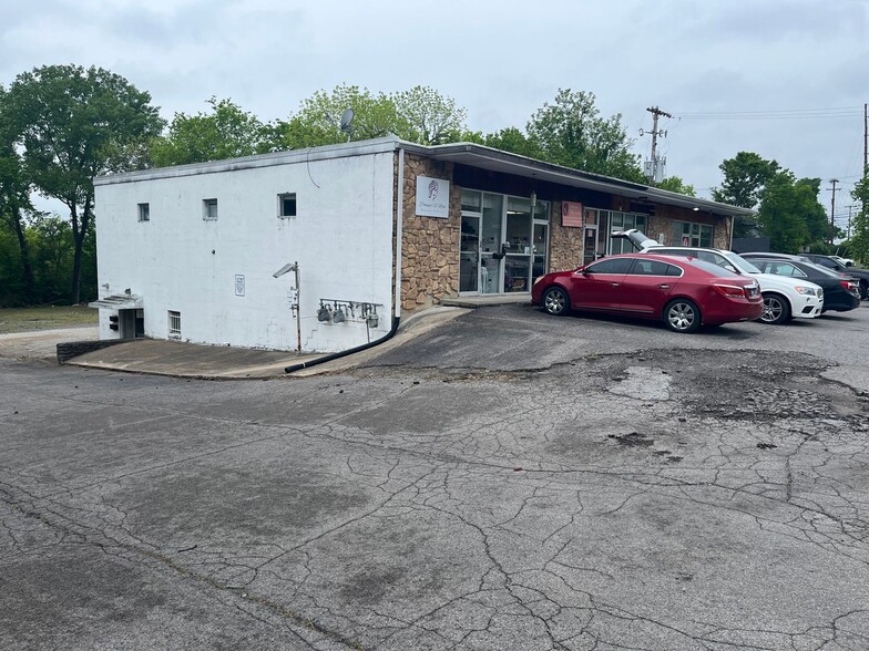 3803 Hydes Ferry Rd, Nashville, TN à louer - Photo du bâtiment - Image 1 de 6