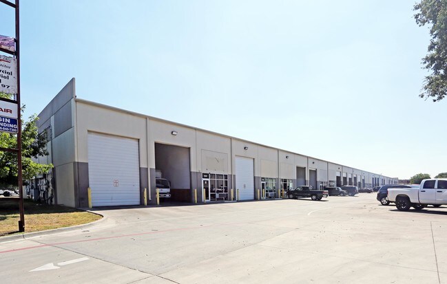 More details for 307 N Rogers Rd, Irving, TX - Industrial for Lease