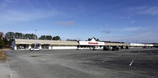 Plus de détails pour 1100 Armory Dr, Franklin, VA - Commerce de détail à louer