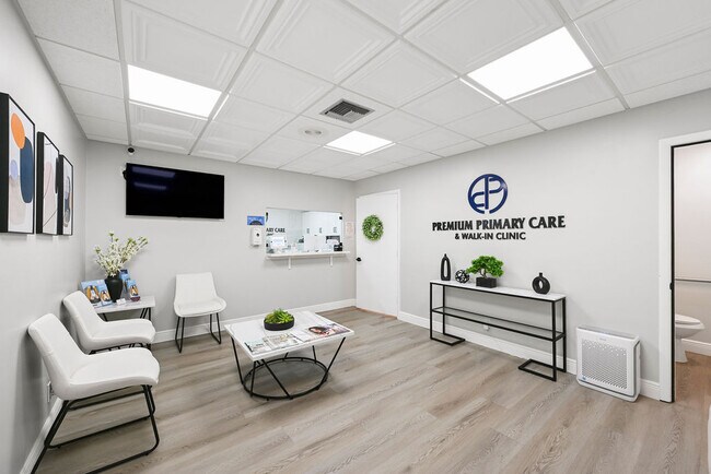 More details for 1801 SE Hillmoor Dr, Port Saint Lucie, FL - Office/Medical, Medical for Lease