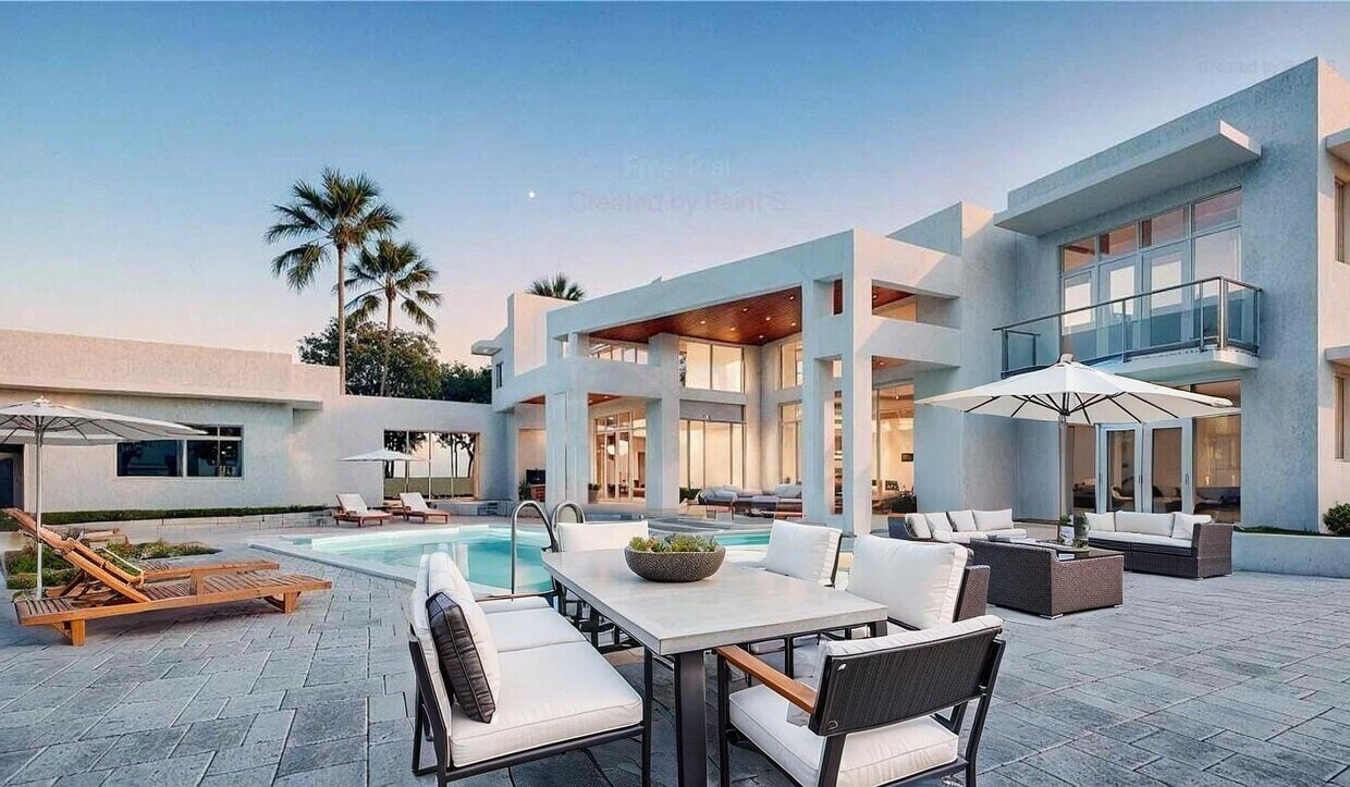 6300 SW 104th St, Pinecrest, FL for sale Primary Photo- Image 1 of 10