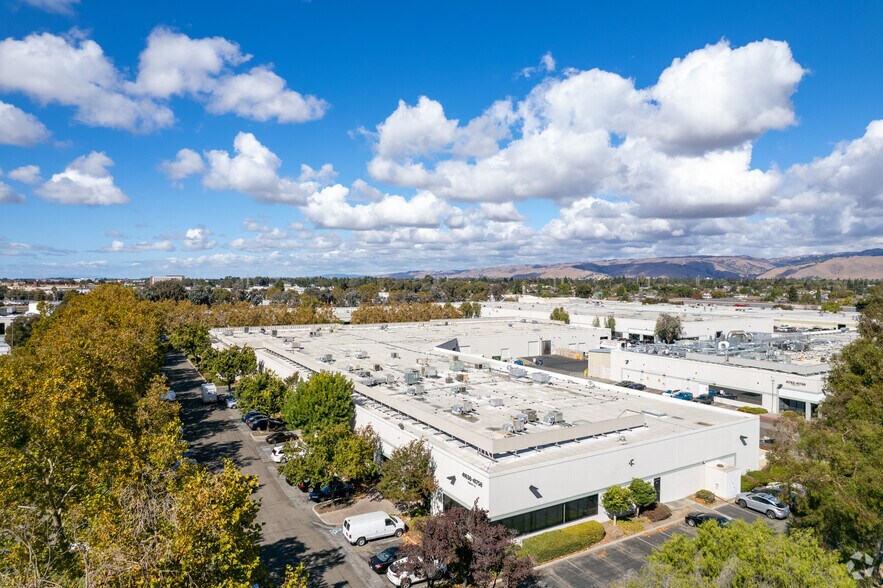 41638-41758 Christy St, Fremont, CA à louer - Photo du bâtiment - Image 1 de 4