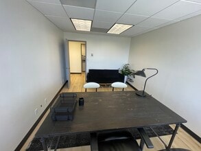 8665 Wilshire Blvd, Beverly Hills, CA for lease Interior Photo- Image 2 of 6