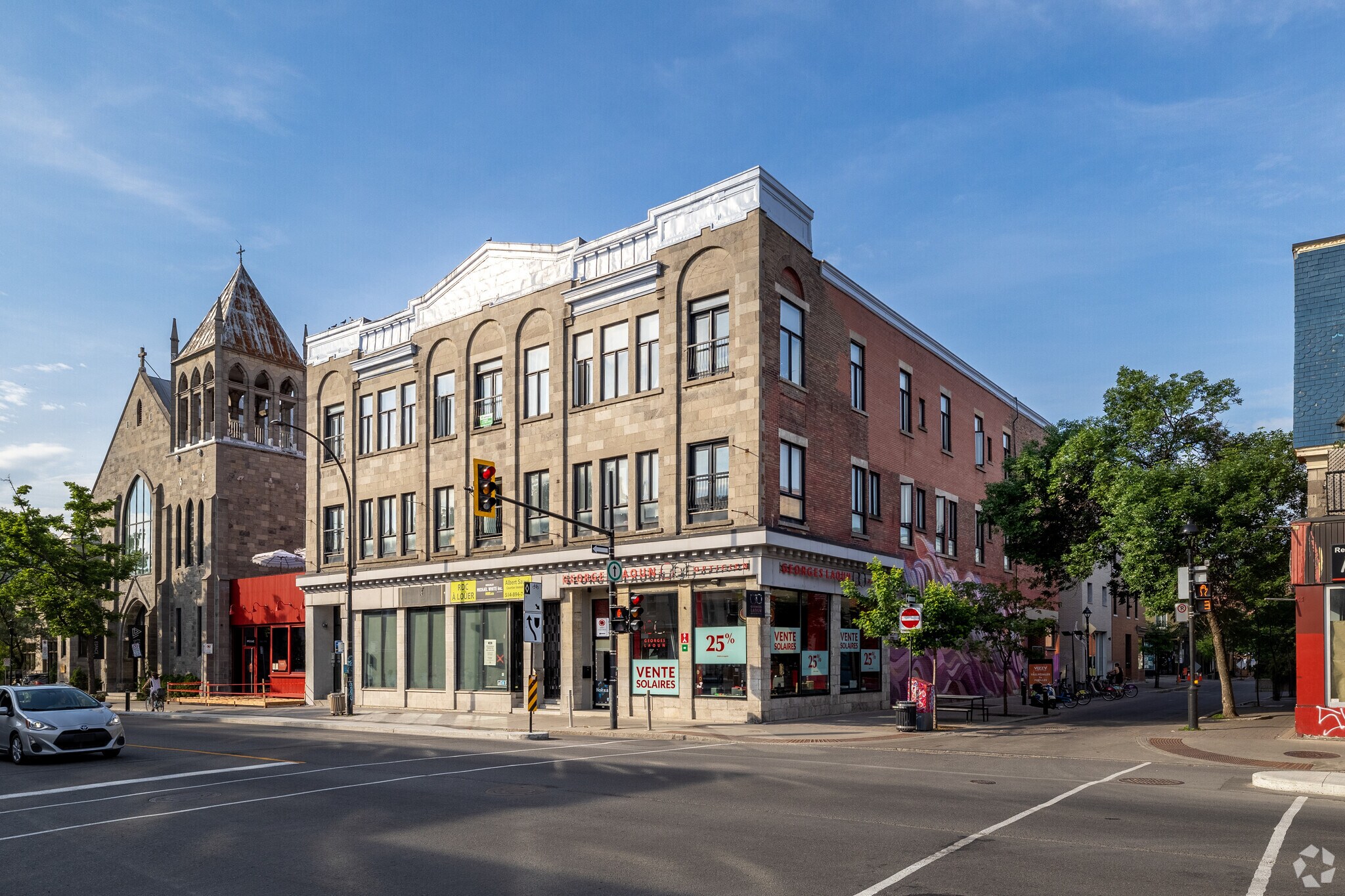 4008 Rue Saint-Denis, Montréal, QC à vendre Photo principale- Image 1 de 1