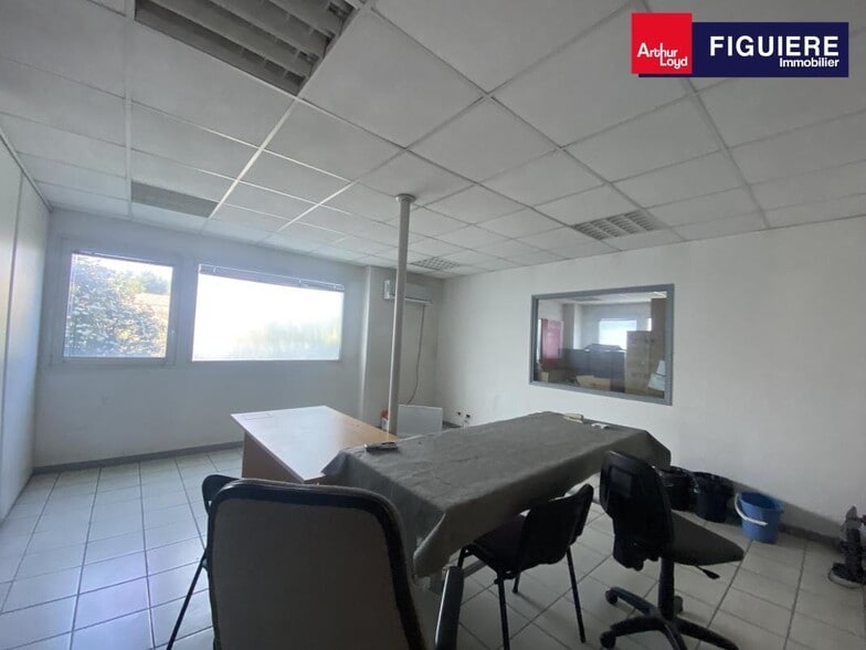 110 Avenue Des Chabauds, Bouc-Bel-Air for lease - Building Photo - Image 2 of 16