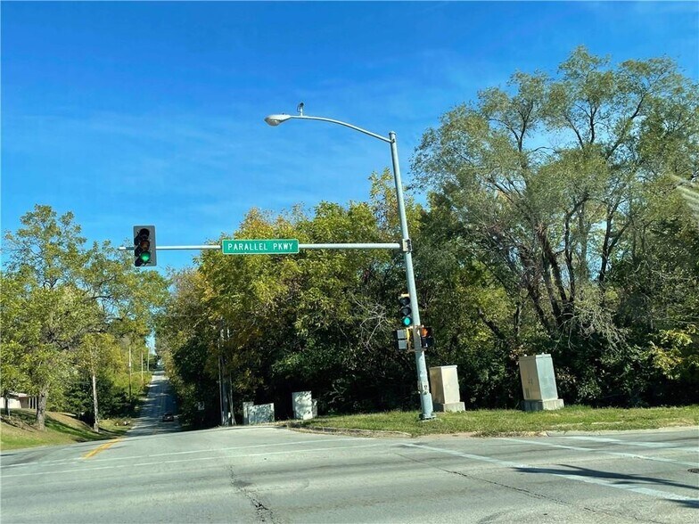 5444 Parallel Pkwy, Kansas City, KS à vendre - Autre - Image 3 de 8