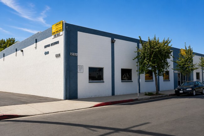 Plus de détails pour 15030-15040 Keswick St, Van Nuys, CA - Industriel à louer