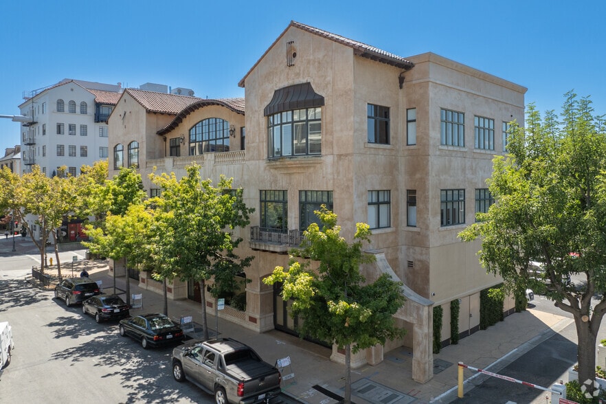 499 University St, Palo Alto, CA for lease - Building Photo - Image 2 of 5