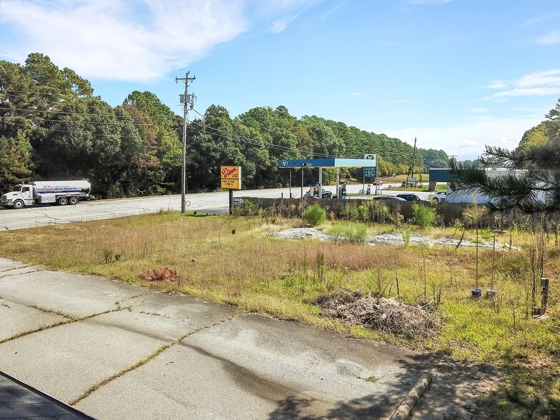 2792 Southport Rd, Spartanburg, SC for sale - Building Photo - Image 2 of 10