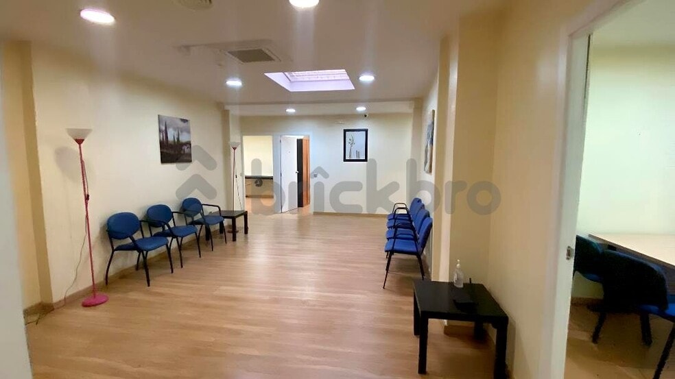 Retail in Madrid, Madrid for lease - Interior Photo - Image 3 of 5
