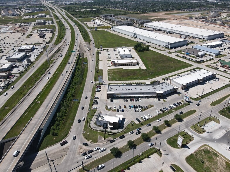 23021 Morton Ranch Rd, Katy, TX for lease - Building Photo - Image 3 of 9