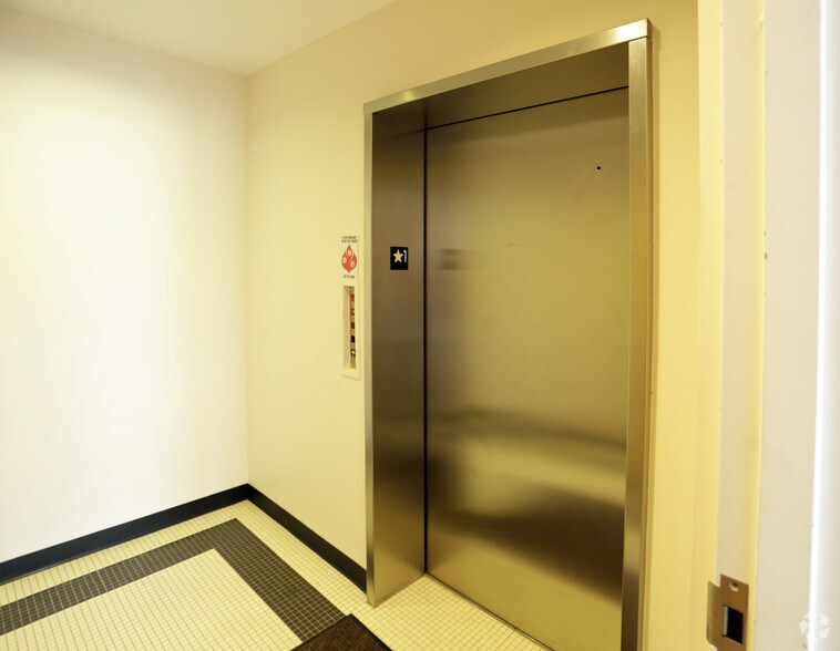 2135 Ayrsley Town Blvd, Charlotte, NC à louer - Photo du bâtiment - Image 2 de 37