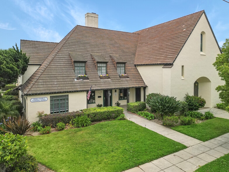 738 E Santa Paula St, Santa Paula, CA for sale - Building Photo - Image 2 of 13