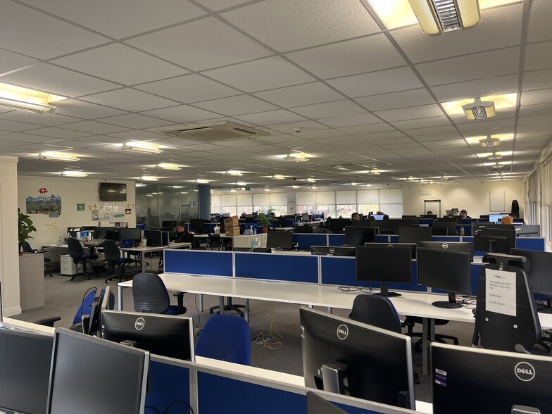 6 Druimchat Vw, Dingwall for sale - Building Photo - Image 3 of 4