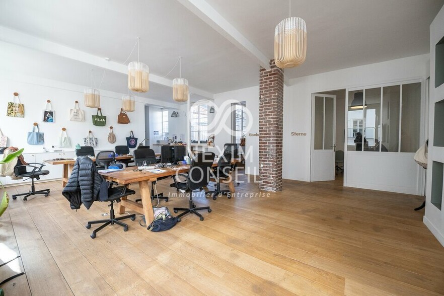 Industrial in Paris for lease - Building Photo - Image 2 of 15