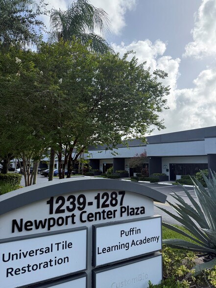 1239 E Newport Center Dr, Deerfield Beach, FL à vendre - Photo du bâtiment - Image 2 de 5