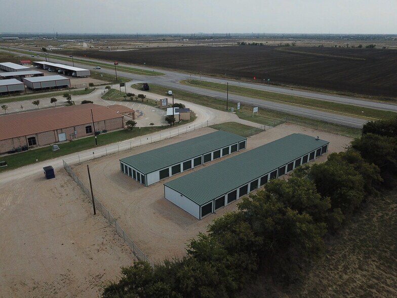 15060 US Highway 380 W, Krum, TX à vendre - Photo principale - Image 1 de 1
